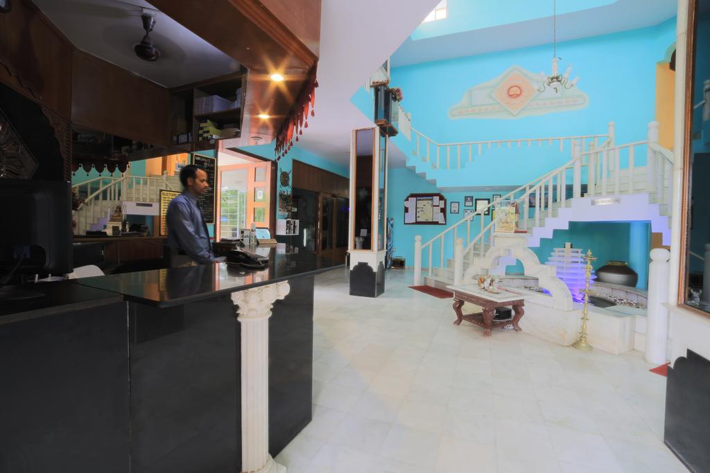 Hotel Maganji'S مونت ابو المظهر الخارجي الصورة