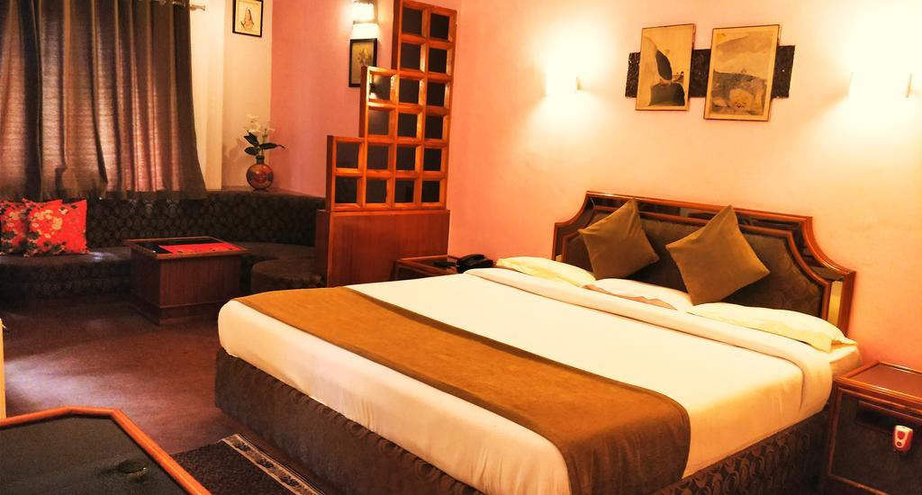 Hotel Maganji'S مونت ابو المظهر الخارجي الصورة